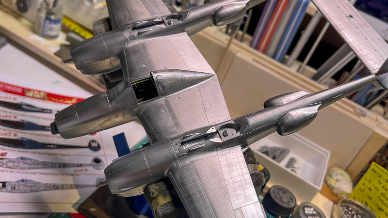 P-38 – onýtovaný povrch