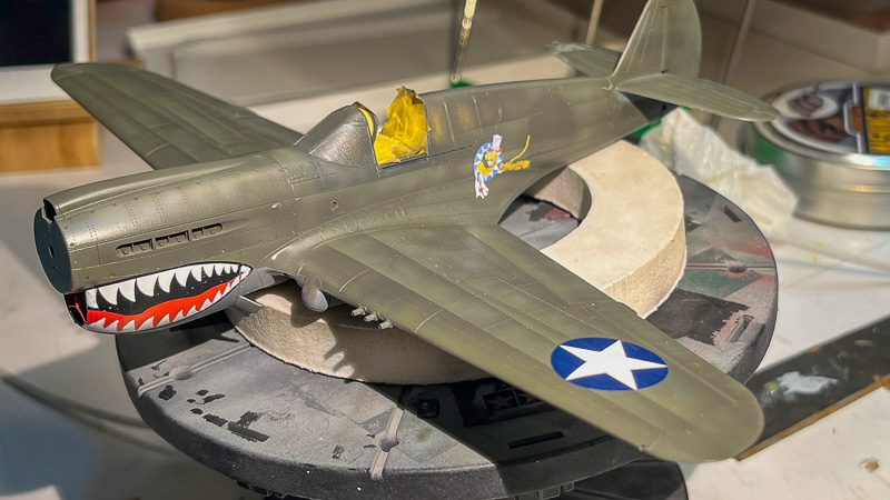 P-40E – práce na povrchu - stínování